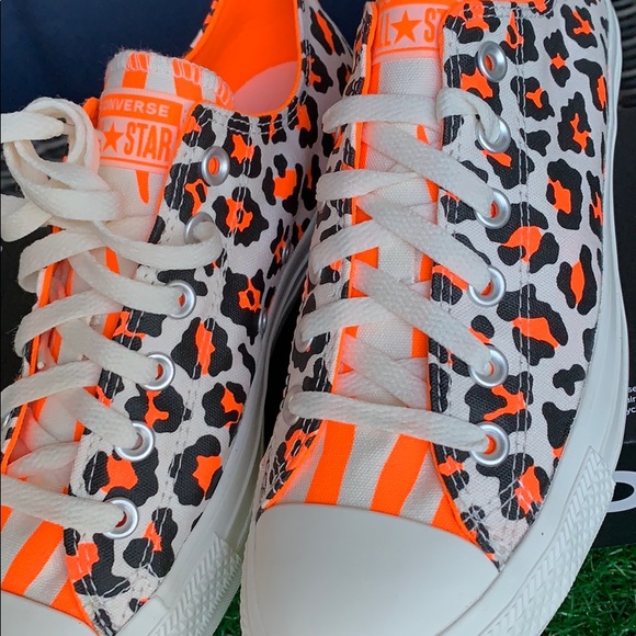 Converse CTAS OX egret great/total orange/black WM - Picture 8 of 16